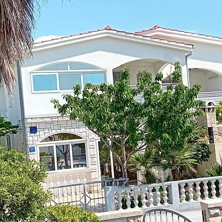 Apatmani Peternel Apartamento Vir Exterior foto