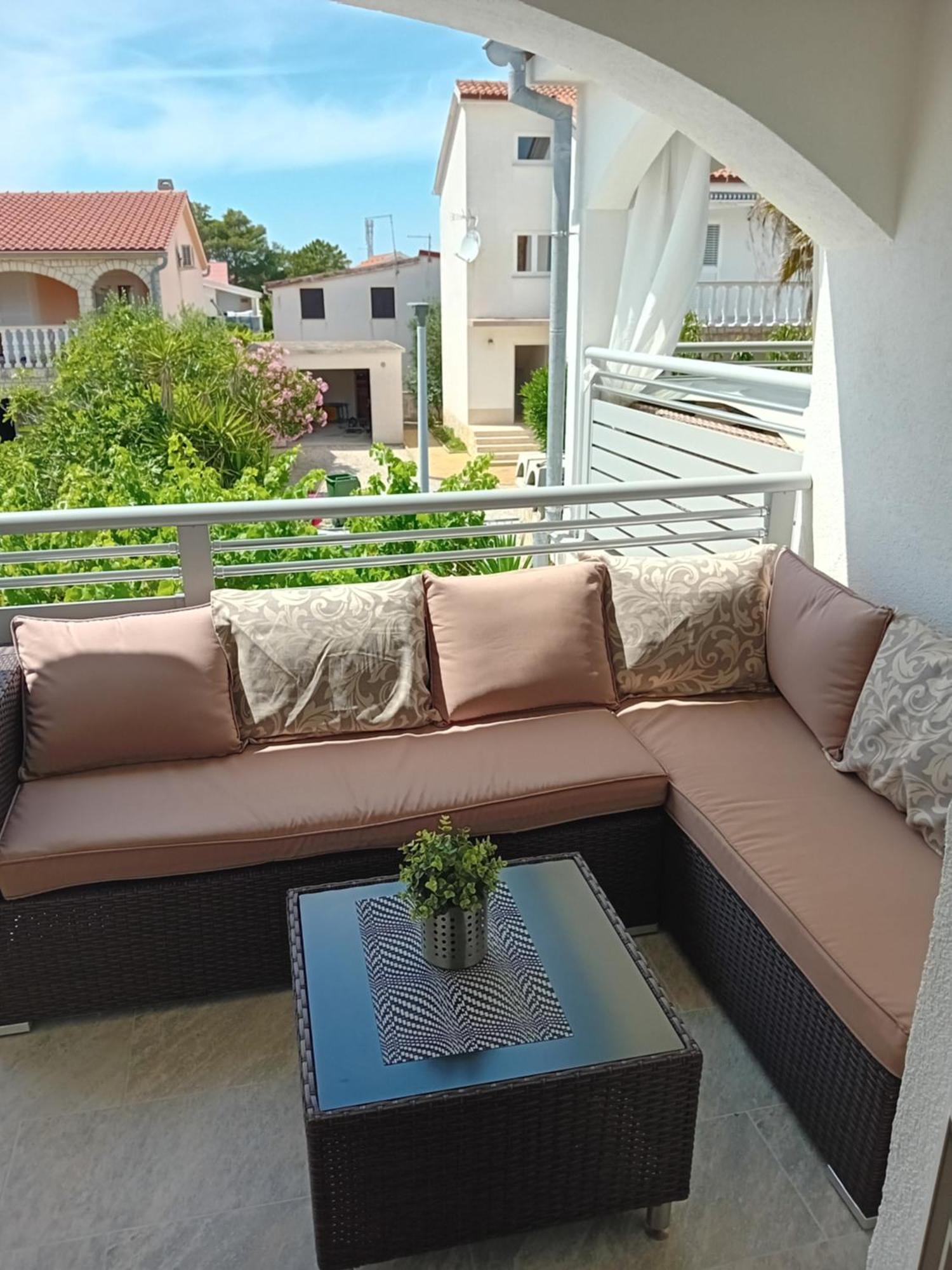 Apatmani Peternel Apartamento Vir Exterior foto
