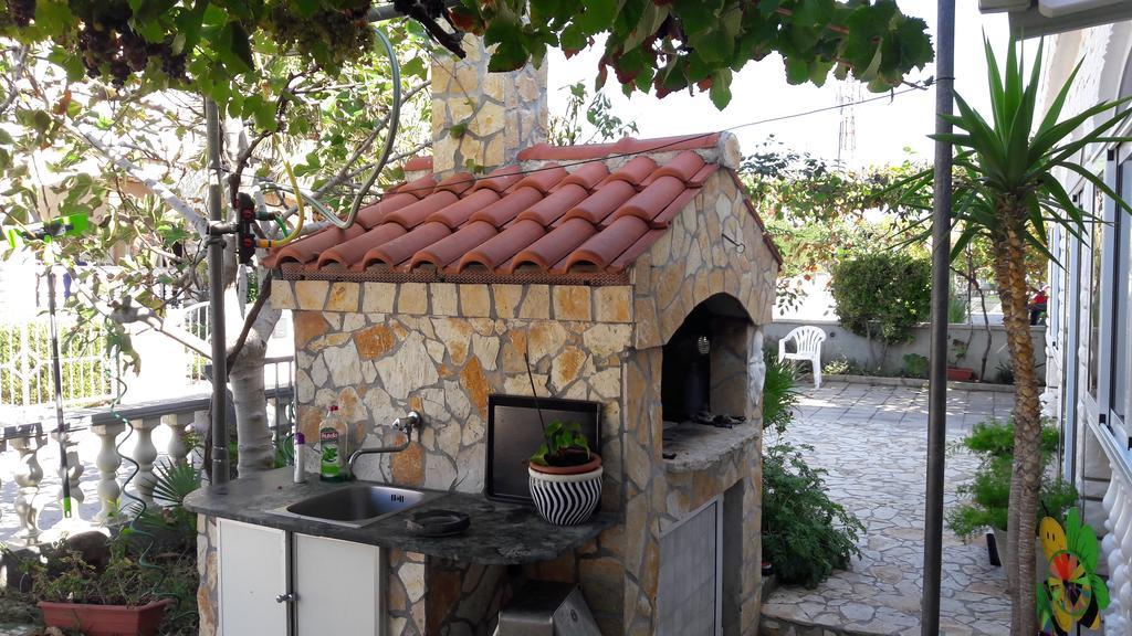 Apatmani Peternel Apartamento Vir Exterior foto