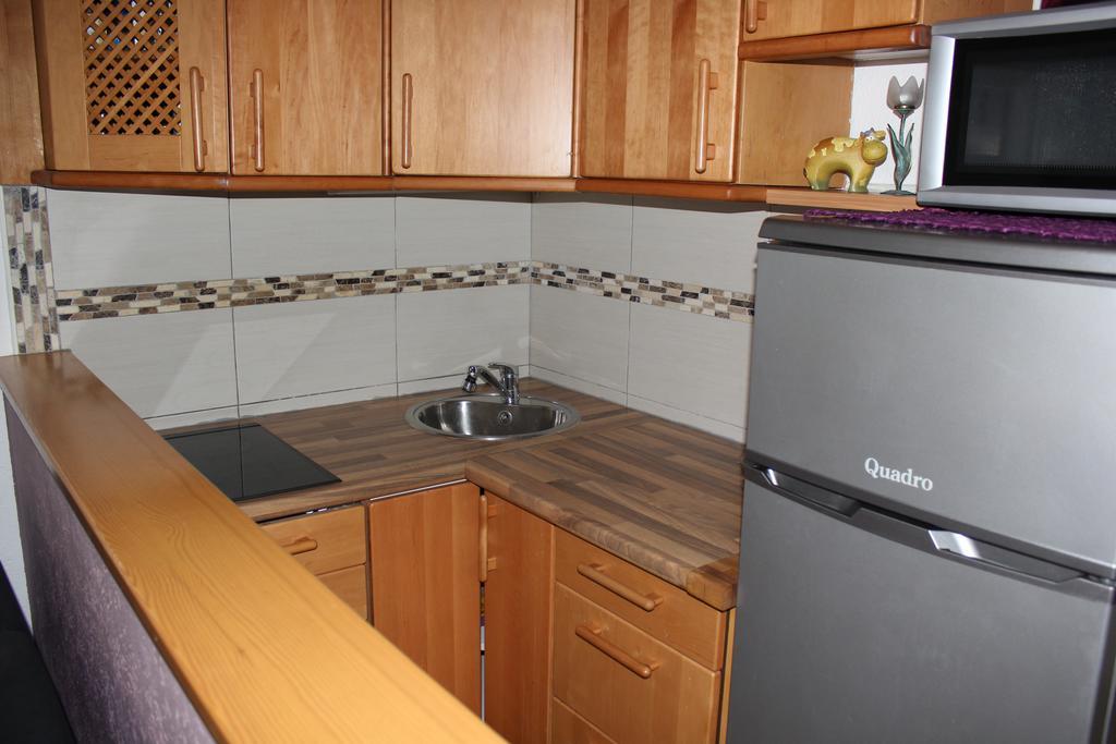 Apatmani Peternel Apartamento Vir Exterior foto