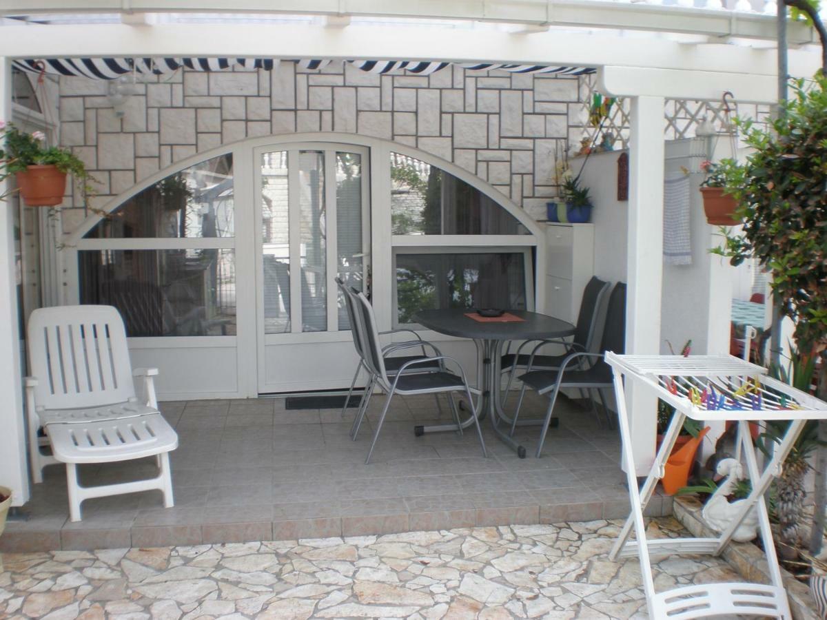 Apatmani Peternel Apartamento Vir Exterior foto